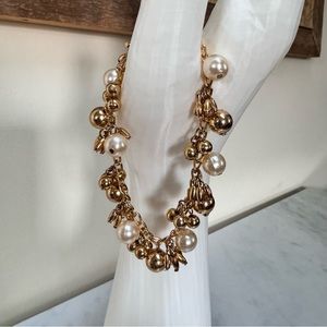 💰SOLD💰 Vintage Gold-Tone Chain Bracelet Faux White Pearl Round Gold Ball 8.25"L